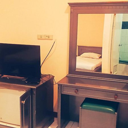 Hotel Wijaya Purwokerto Buitenkant foto
