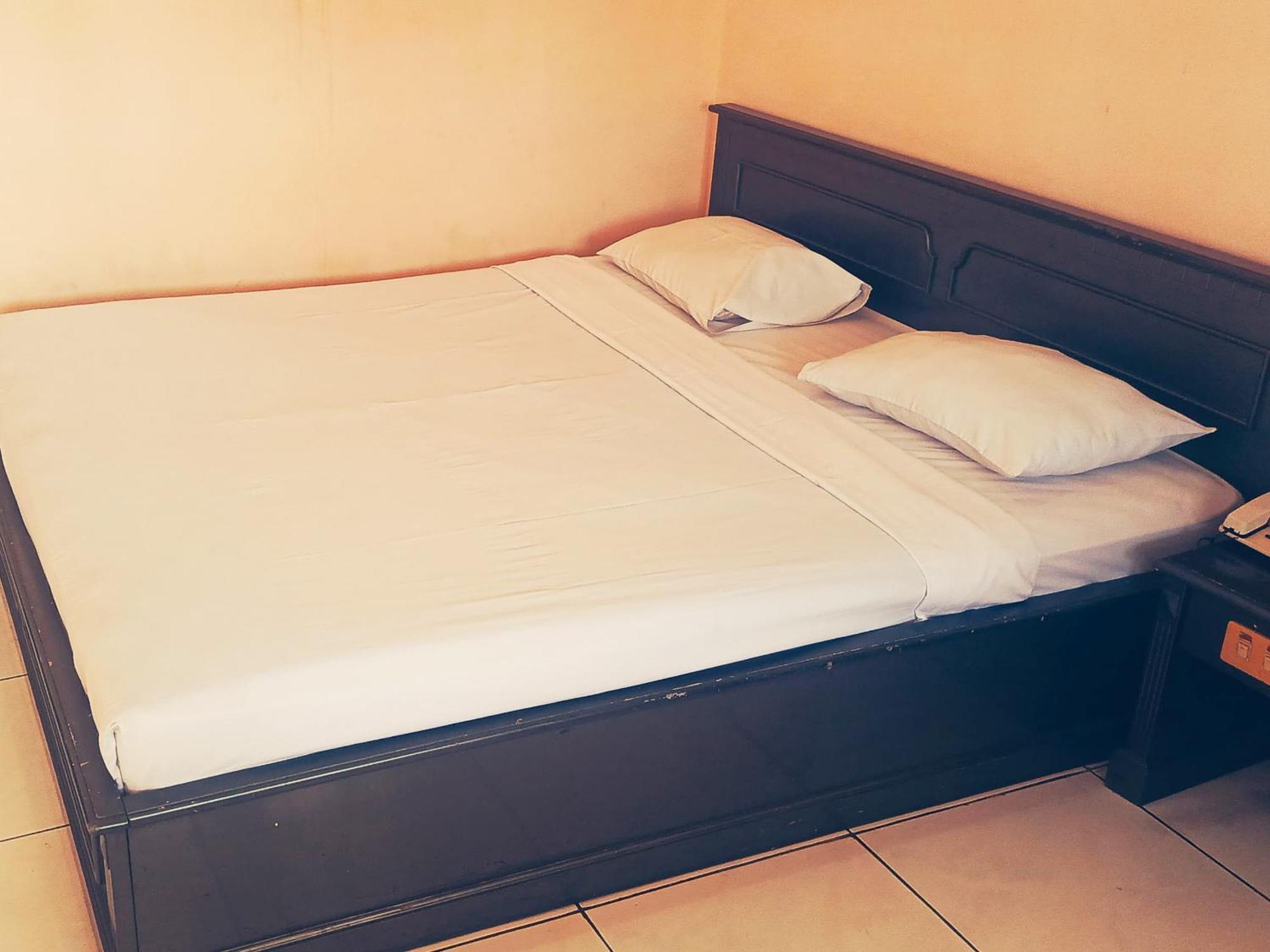 Hotel Wijaya Purwokerto Buitenkant foto