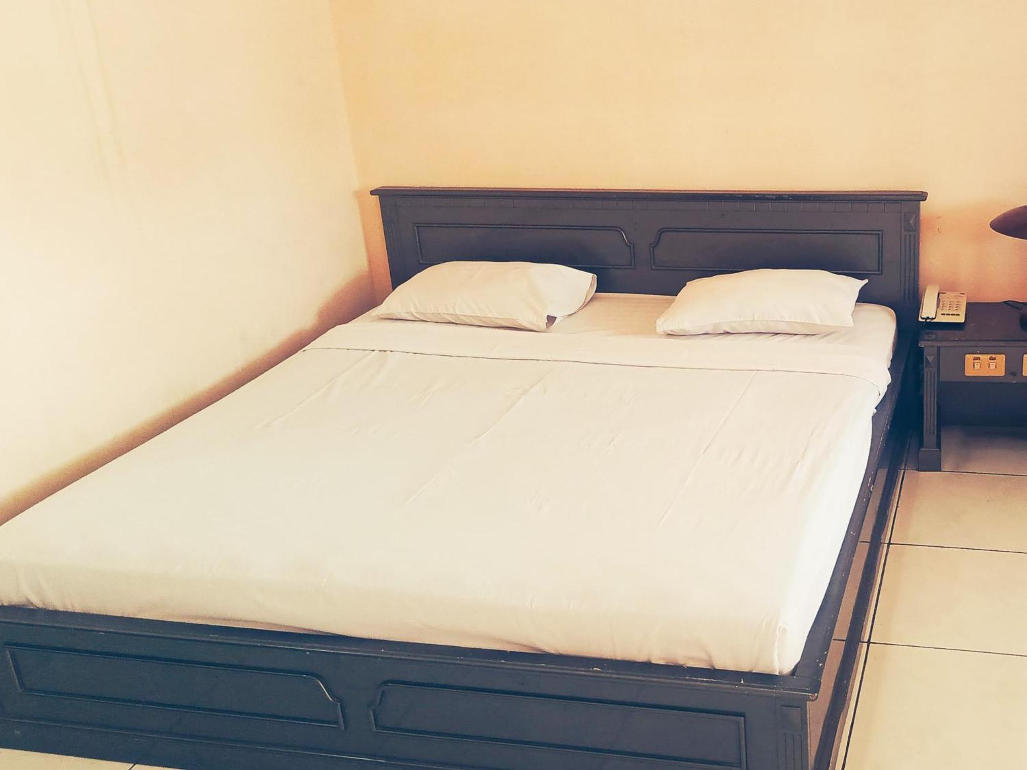 Hotel Wijaya Purwokerto Buitenkant foto