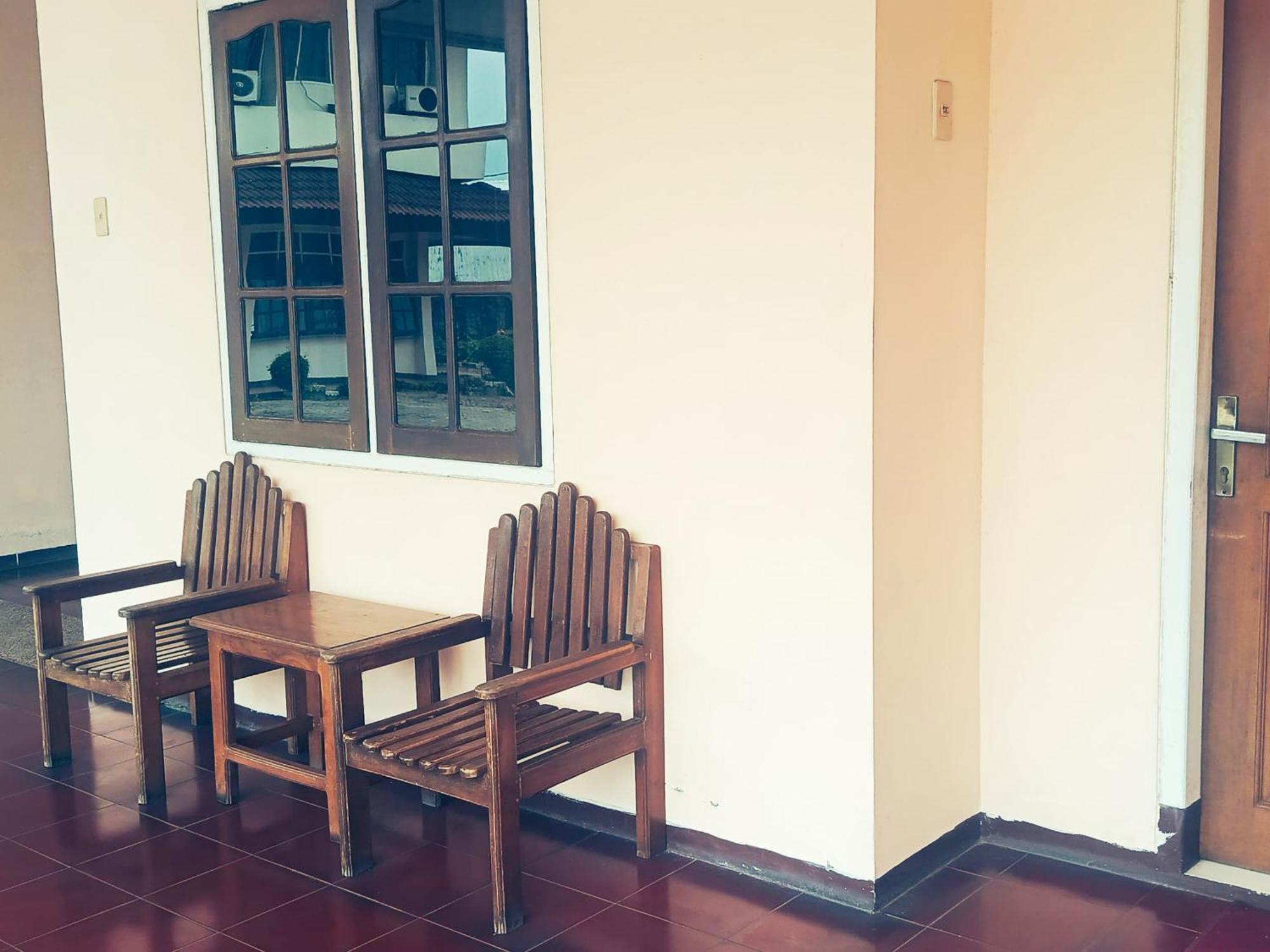 Hotel Wijaya Purwokerto Buitenkant foto